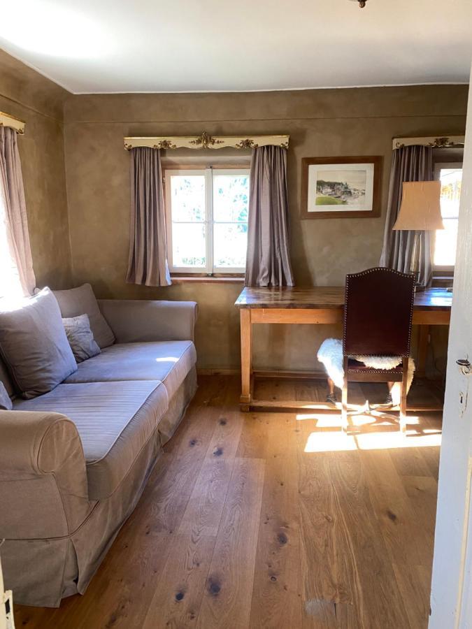 Privatzimmer In 400 Jahre Alten Bauernhaus Niederalm Exteriör bild